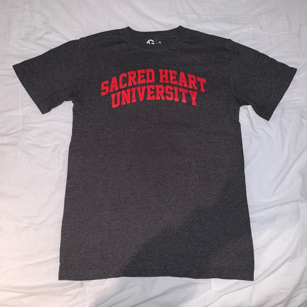 Sacred Heart University short shelve tshirt